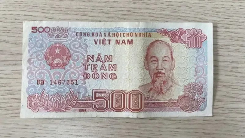 Cảnh báo về vấn đề tài chính khi nằm mơ thấy tiền 500 đồng 