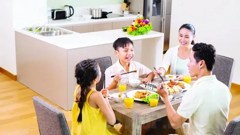 20+ quy tắc trên bàn ăn giúp bạn trở nên tinh tế hơn 11