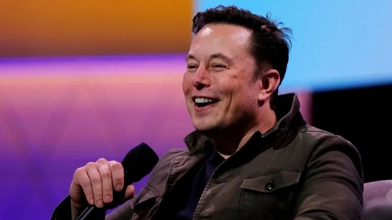 tiểu sử elon musk 11