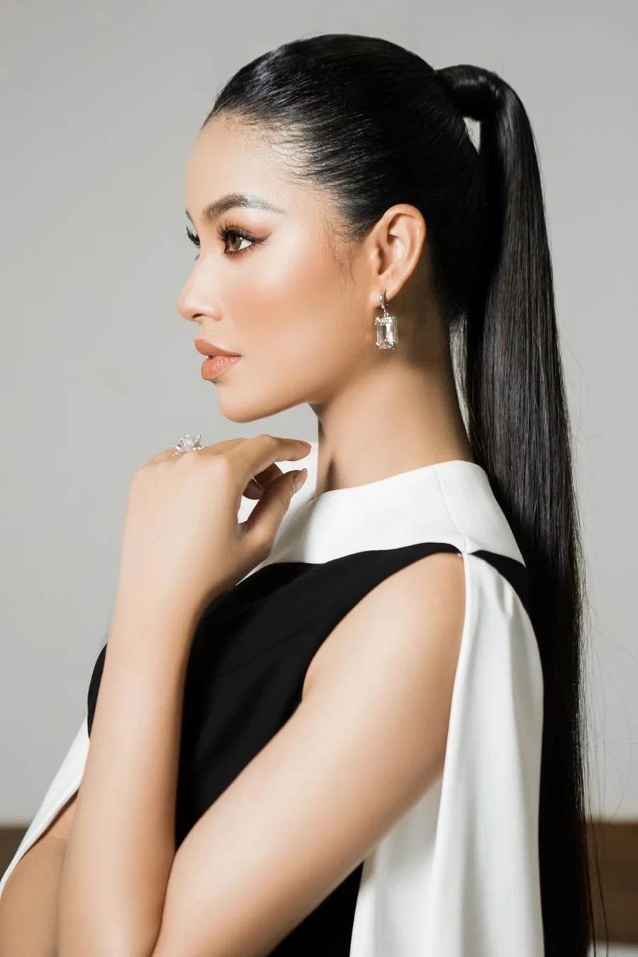 Phạm Hương Miss Universe 2015 gây ấn tượng mạnh