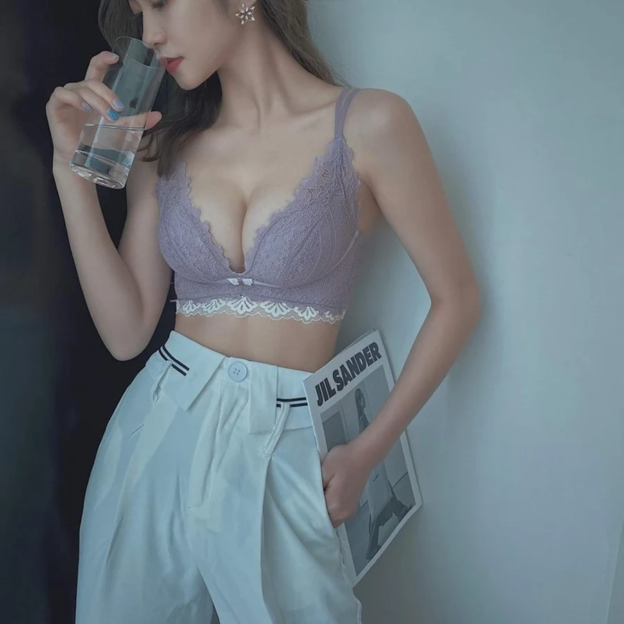 Gái xinh mặc áo croptop tạo nên phong cách năng động và trẻ trung