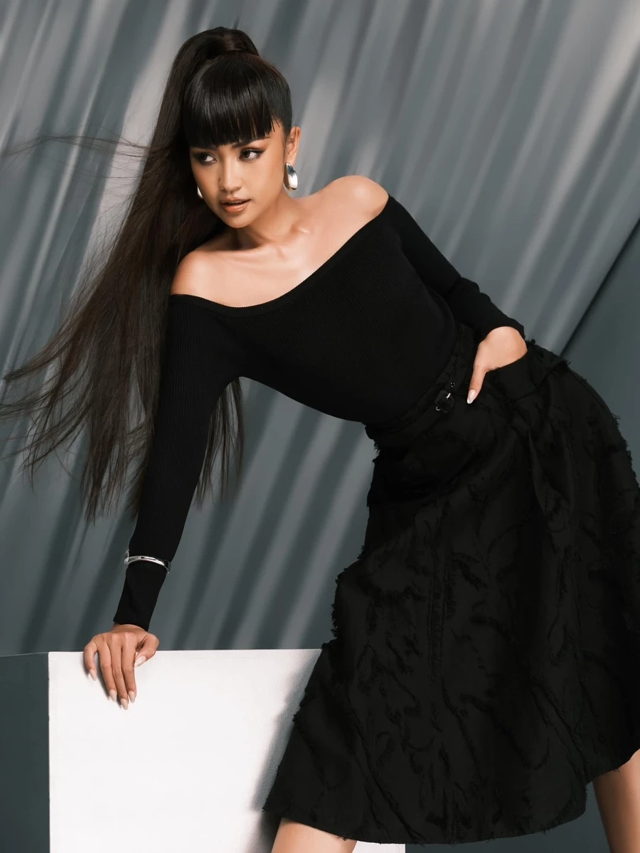 Ngọc Châu Miss Universe 2022 với phong thái tự tin