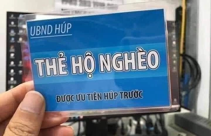 Cho tiền nè meme là cách thể hiện tình cảm mãnh liệt