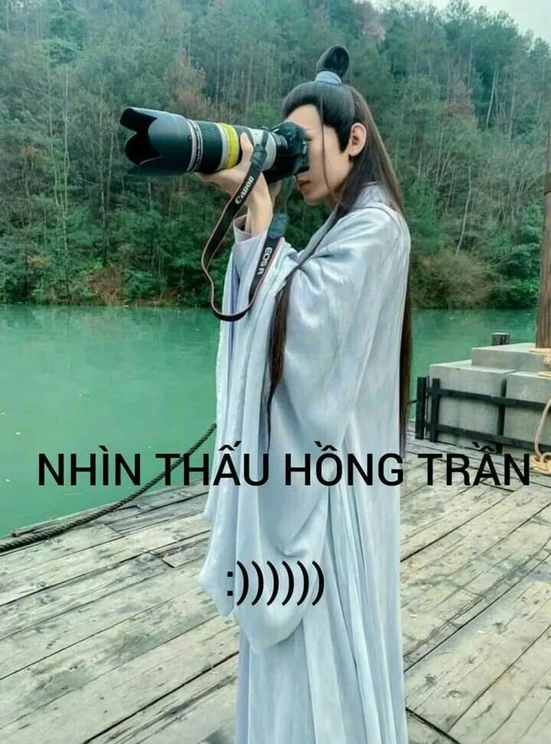 Meme em bé khóc thật đáng yêu và hài hước