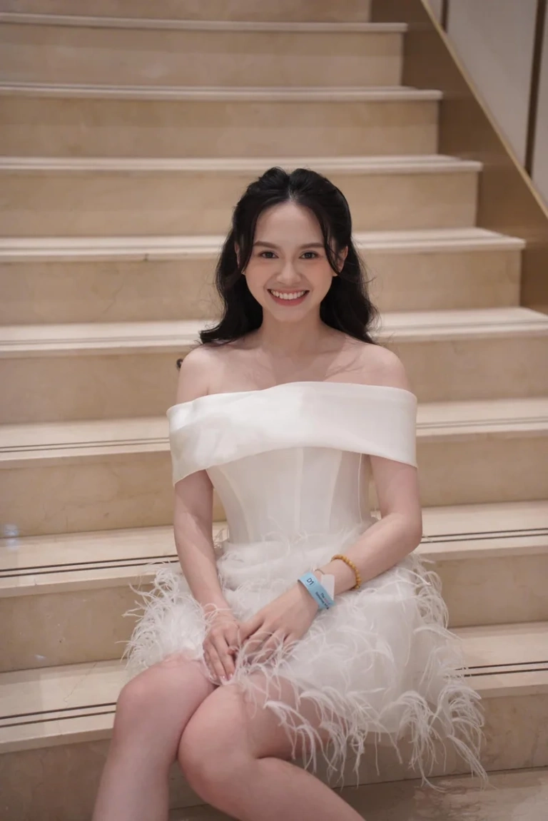 Bộ sưu tập ảnh Đặng Thu Hà đẹp rạng rỡ mọi góc nhìn