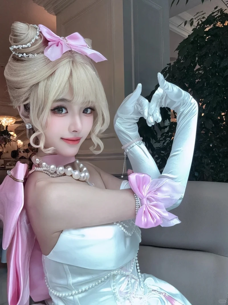 Vẻ đẹp nổi bật từ gái mặc đồ cosplay quyến rũ đầy cuốn hút