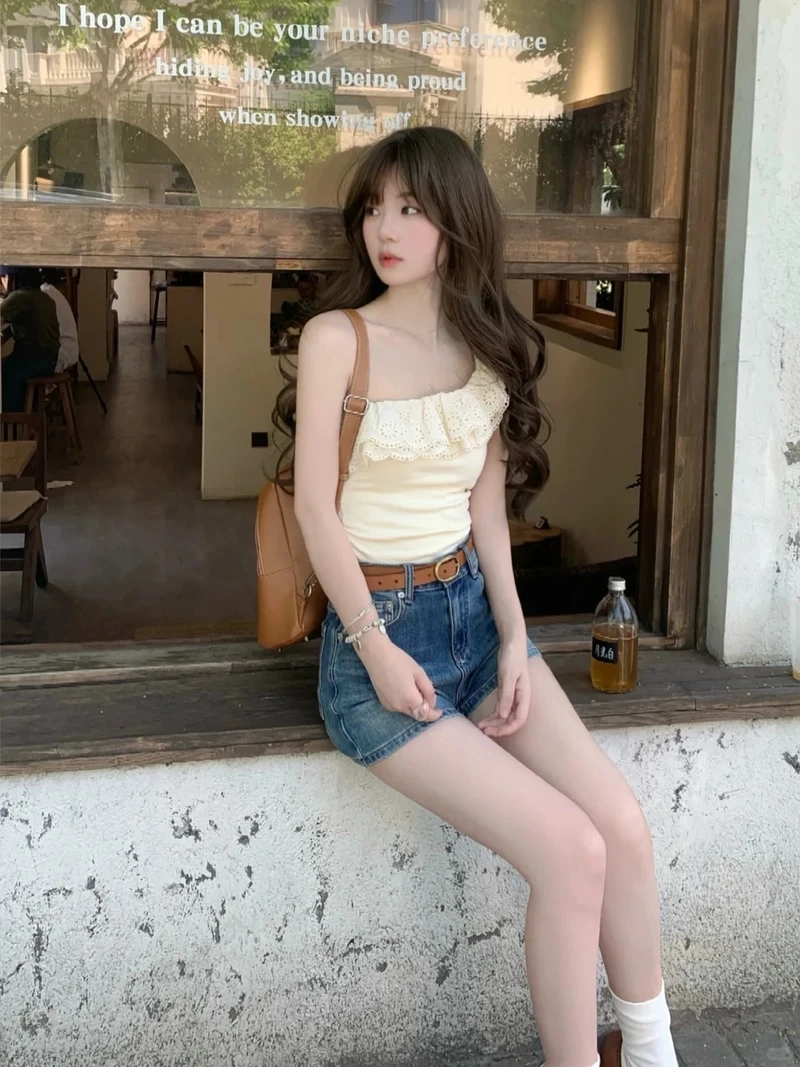 Ý tưởng chụp gái mặc croptop trước gương tôn dáng siêu xinh