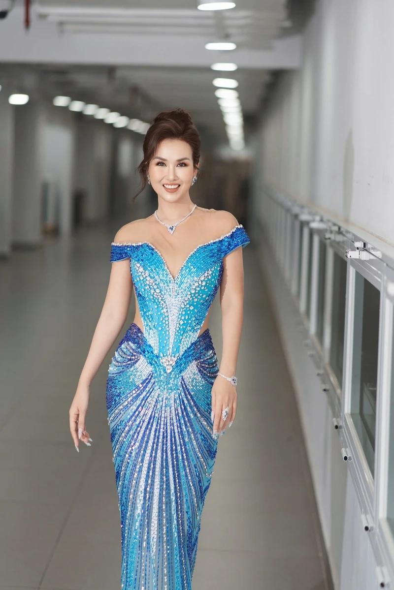 Khả năng đặc biệt khi võ hạ trâm hát tiếng anh