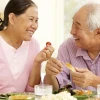 Bí quyết trị táo bón cho người già hiệu quả và mẹo dân gian