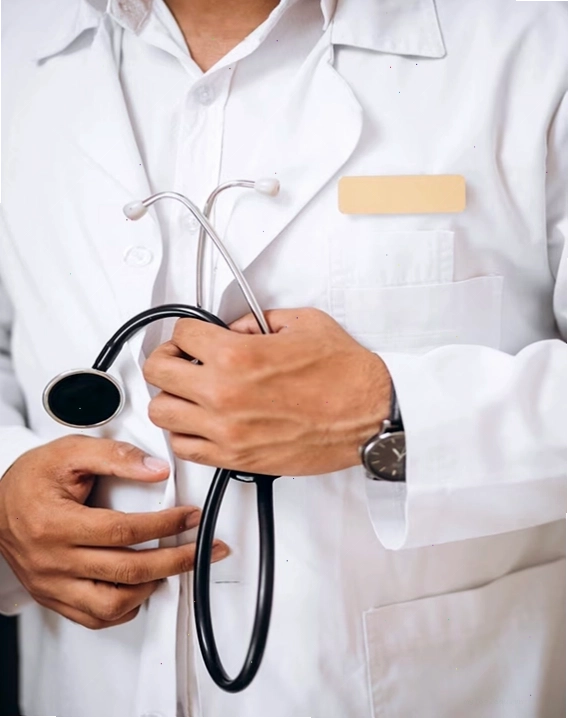 Bác sĩ tư vấn và lựa chọn phương pháp điều trị