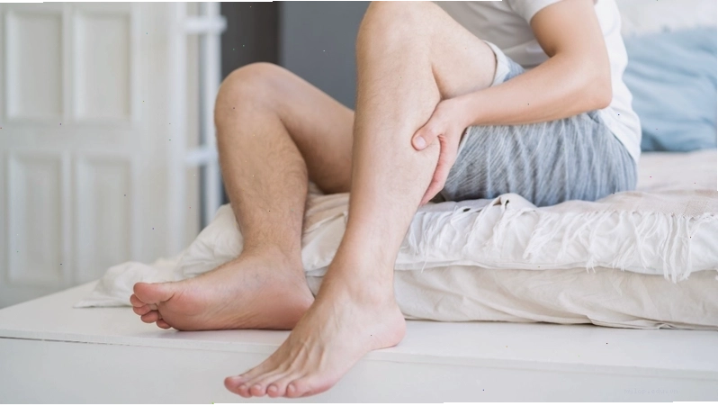 Bài tập kéo giãn giúp phục hồi chức năng bắp chân