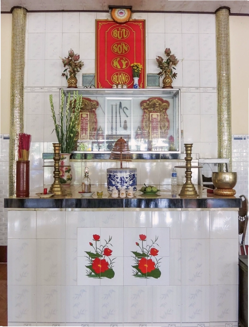 Bàn thờ trong không gian văn hóa dân gian Nam Bộ