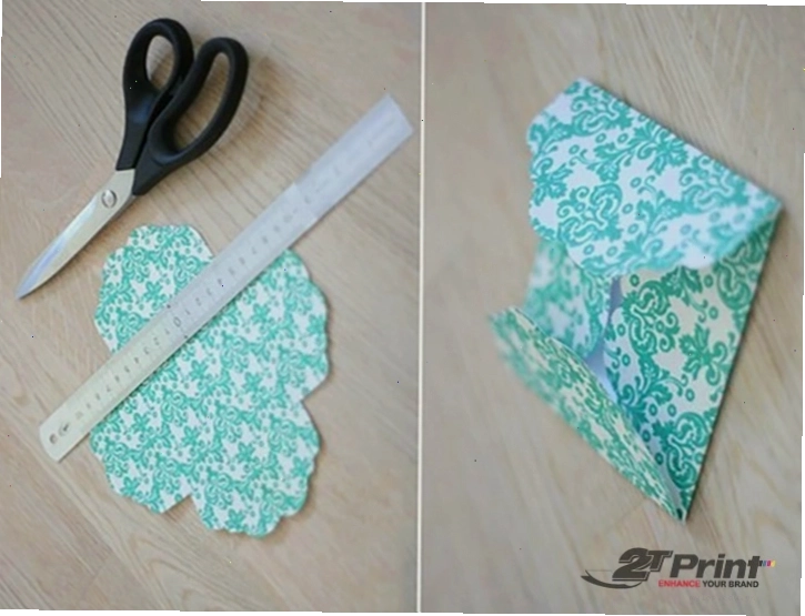 Bao lì xì Tết được trang trí thêm nơ ruy băng xinh xắn