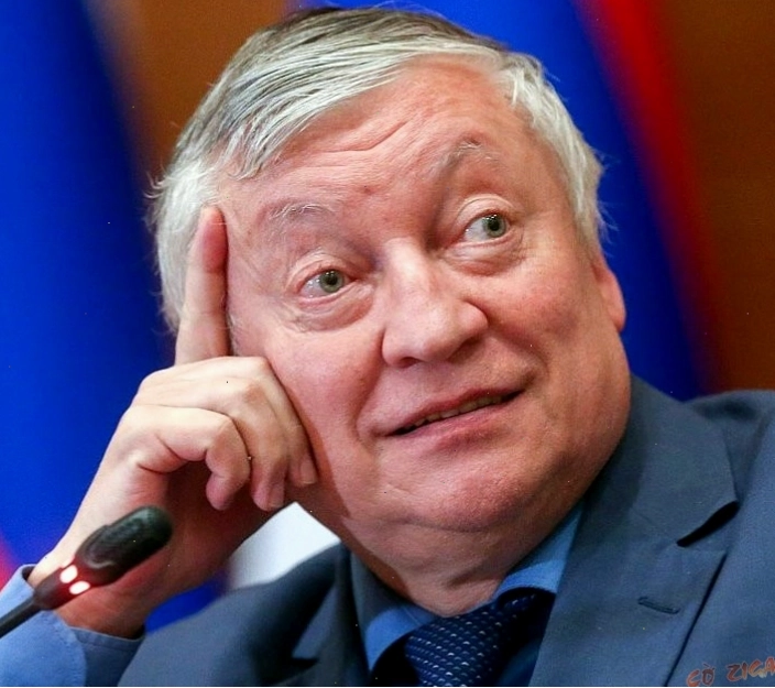 Chân dung kỳ thủ cờ vua Anatoly Karpov