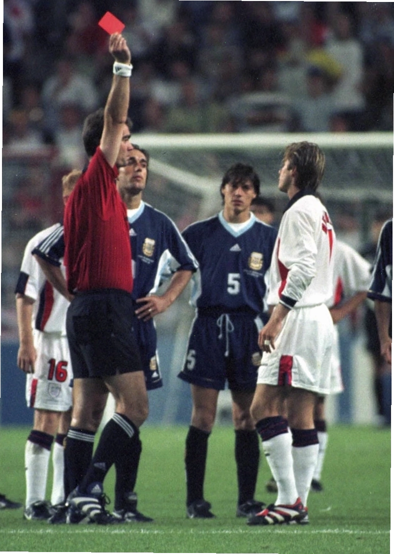 David Beckham nhận thẻ đỏ tại World Cup 1998