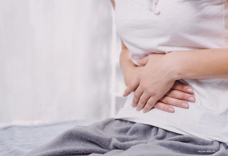Đầy hơi chướng bụng do chế độ ăn uống không lành mạnh