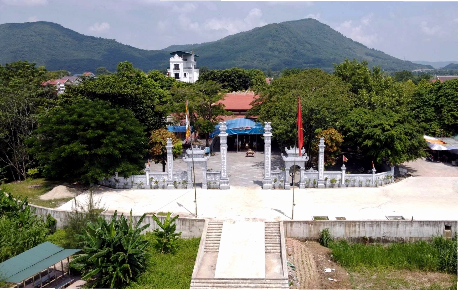 Đền Cô Bơ tại Thanh Hóa