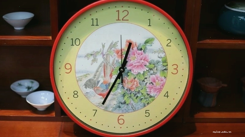 Đồng hồ mẫu đơn - Vật phẩm phong thủy cầu duyên