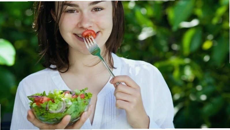 Giảm cân sau sinh với giấm táo