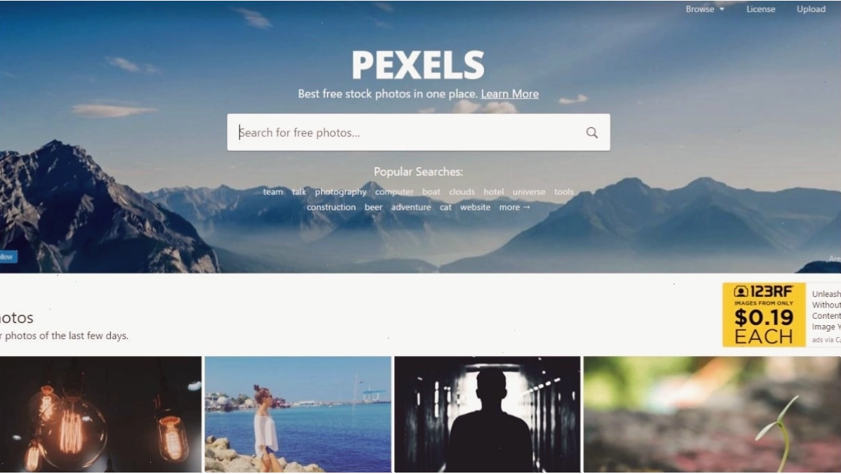 Giao diện trang web Pexels với nhiều tùy chọn hình nền