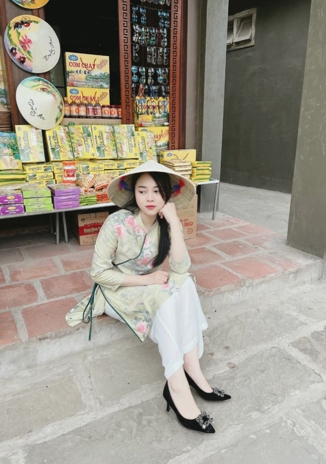 Hằng Túi cùng chồng thứ hai