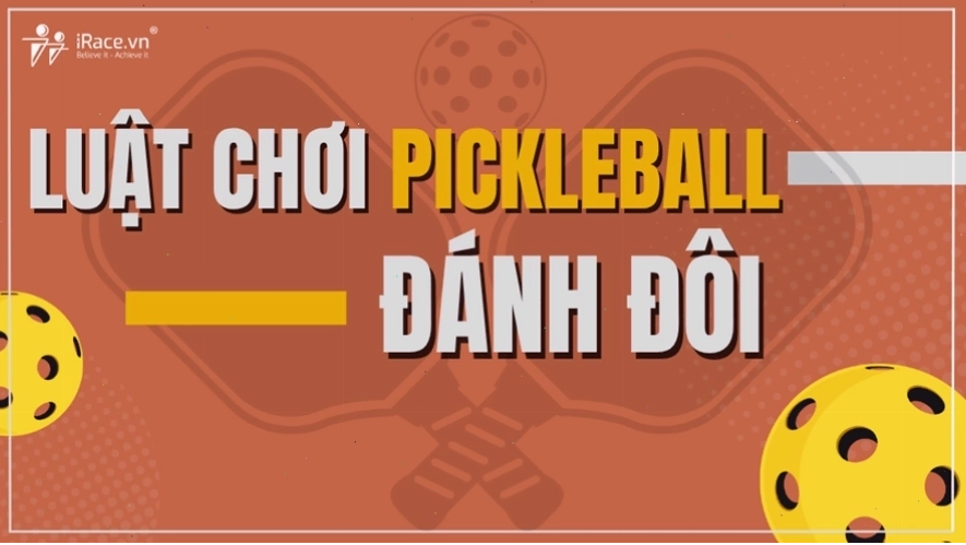 Hình ảnh minh họa người chơi pickleball đánh đôi trên sân thi đấu