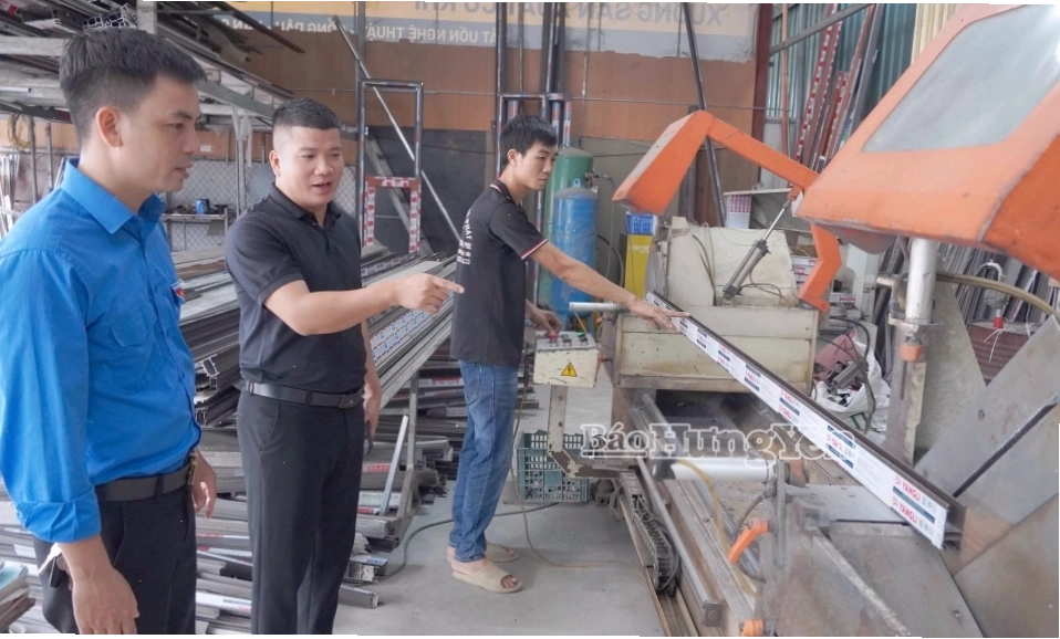 Hình ảnh minh họa về sự phát triển và đóng góp cho xã hội