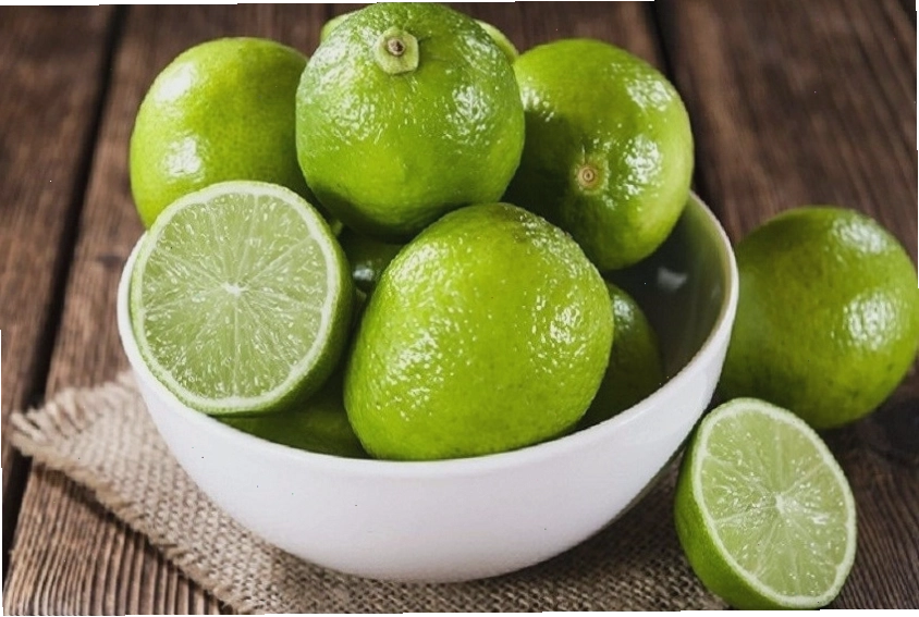 Mẹo lau sàn nhà sạch bóng với giấm trắng