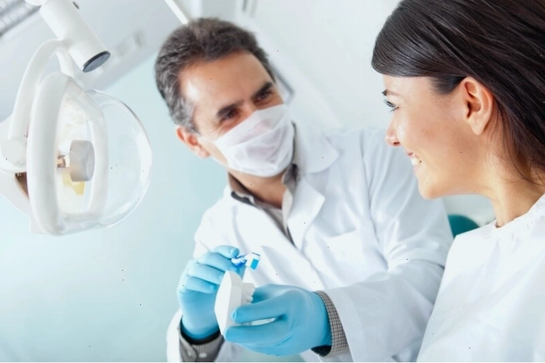 Nên đi khám nha sĩ nếu đau nhức răng nặng và kéo dài