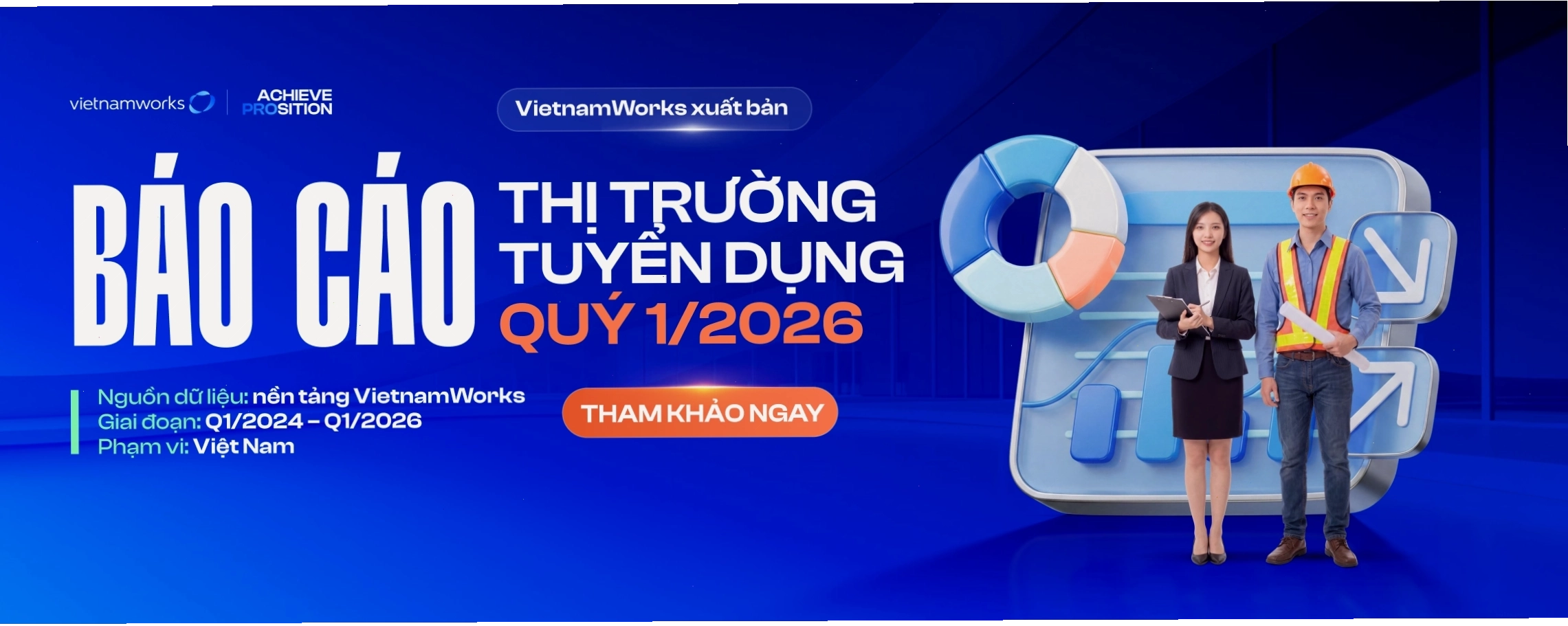 Người đàn ông ngồi một mình nhìn ra cửa sổ