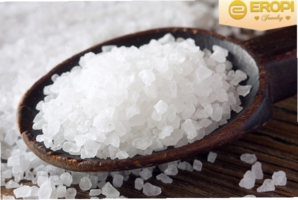 Phèn chua có khả năng làm sáng bạc