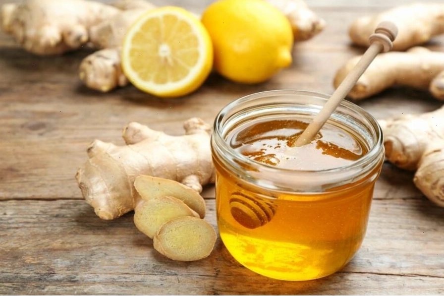 Sự kết hợp giữa gừng và tỏi giúp làm ấm phổi, tiêu đờm và tăng tác dụng giảm ho hiệu quả