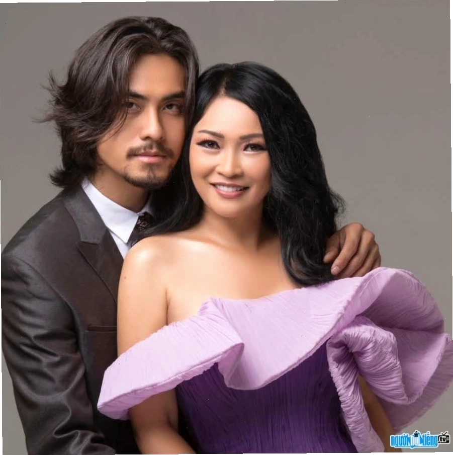 Thông tin về ca sĩ Phương Thanh và bạn trai kém tuổi Doãn Chí Kiên