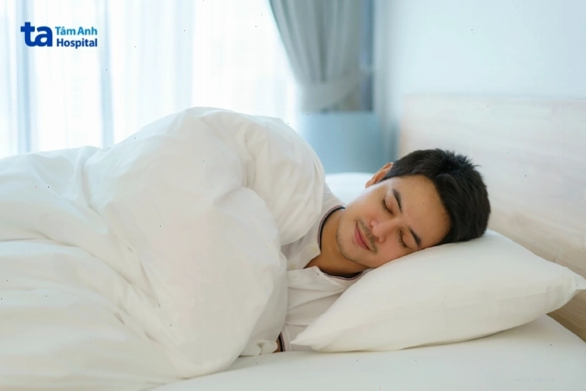 Tư thế ngủ nghiêng giúp giảm ngủ ngáy