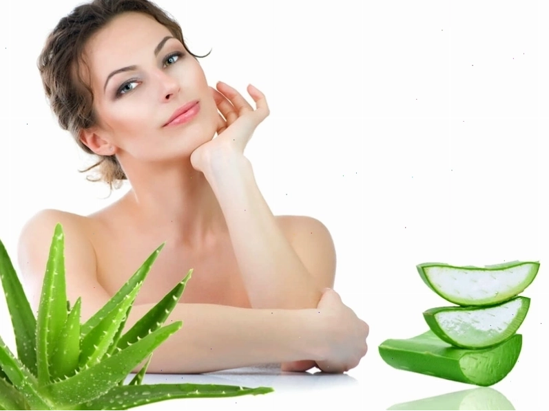 Vitamin E kết hợp nha đam làm sáng và chống lão hóa da